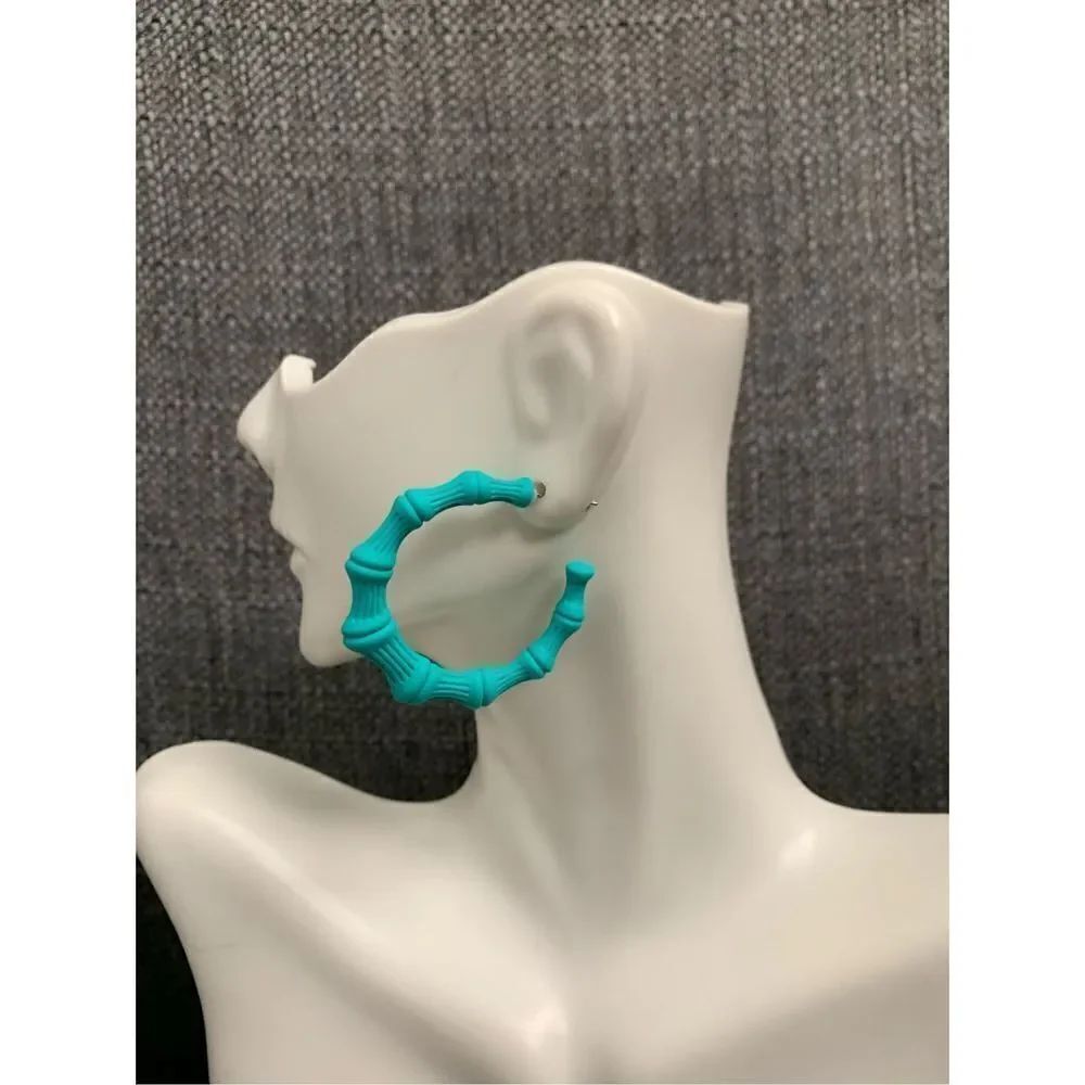 Colored Bamboo Hoops - Picture 1 of 3